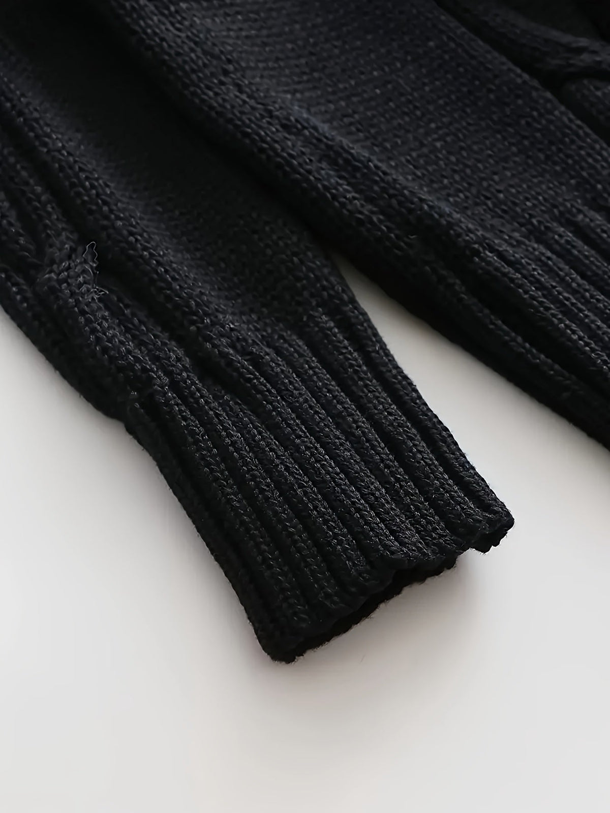 Benedict | Men's Cable-Knit Button-Front Cardigan