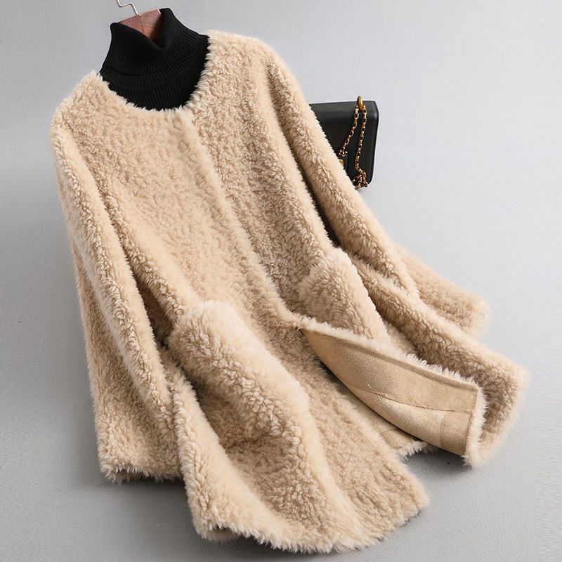 Cecily | Women's Mid-Length Teddy Coat with Round Neck and Patch Pockets