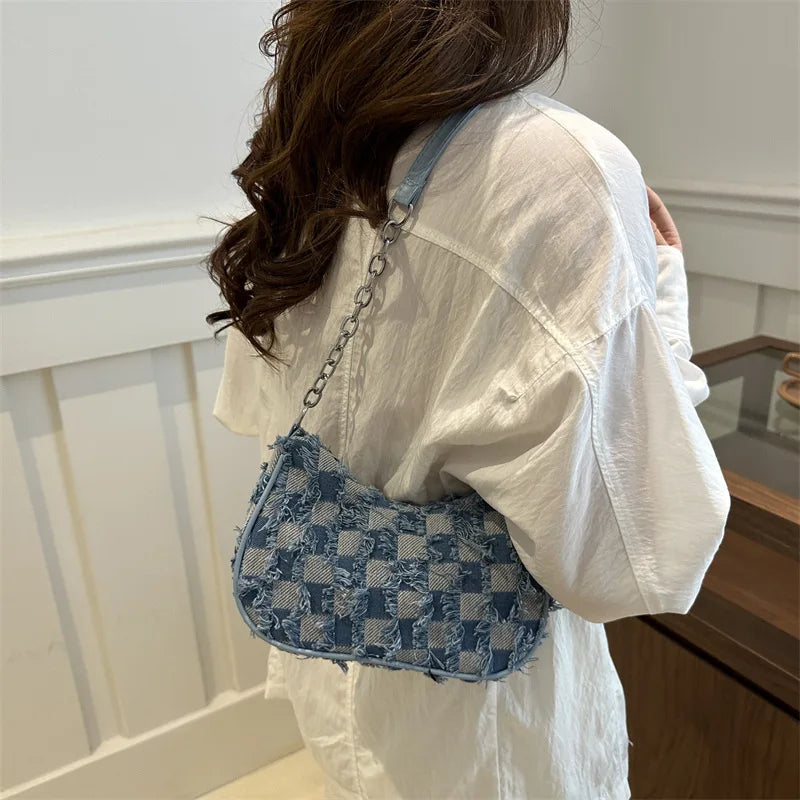 Crossbody Bag with Gradient Star Print and Chain Strap