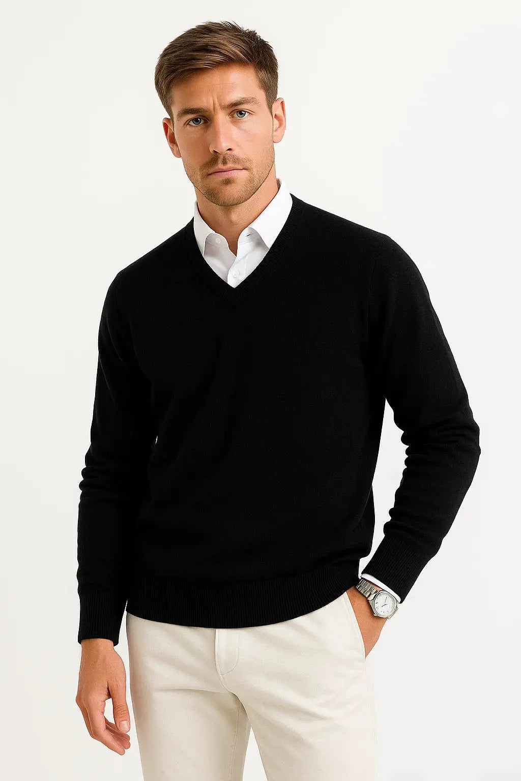 Leopold | Men's Lightweight V-Neck Knitted Jumper product image 5