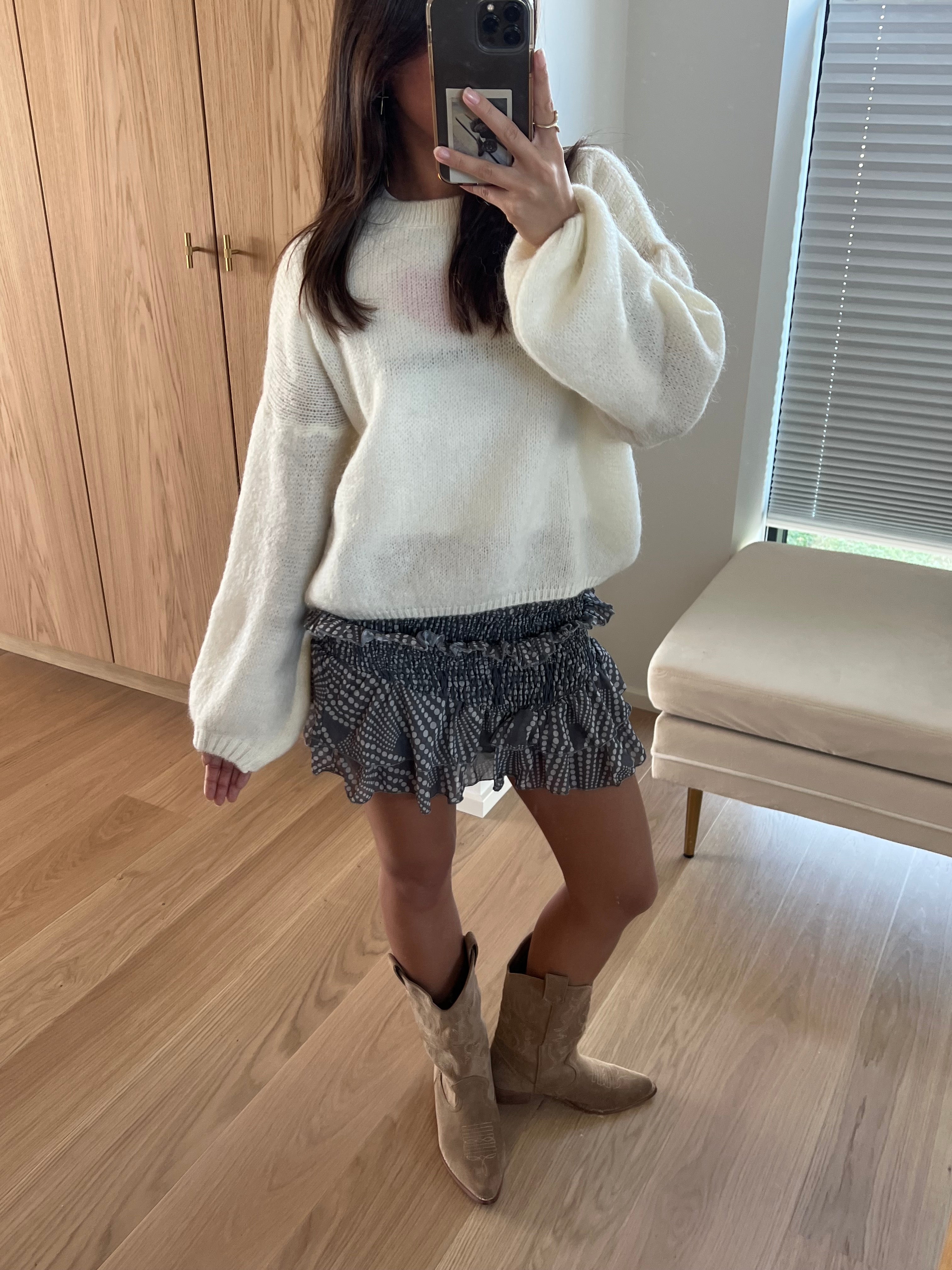 Valette / Women’s Mid-Calf Cowboy Boots with Subtle Stitching