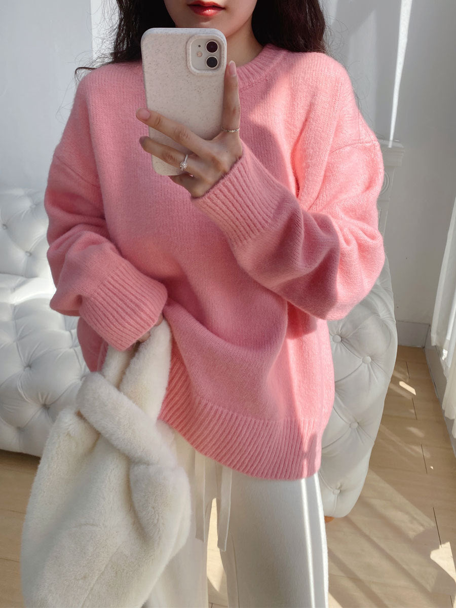 Pullover Sweater in Relaxed Knit with Round Neck