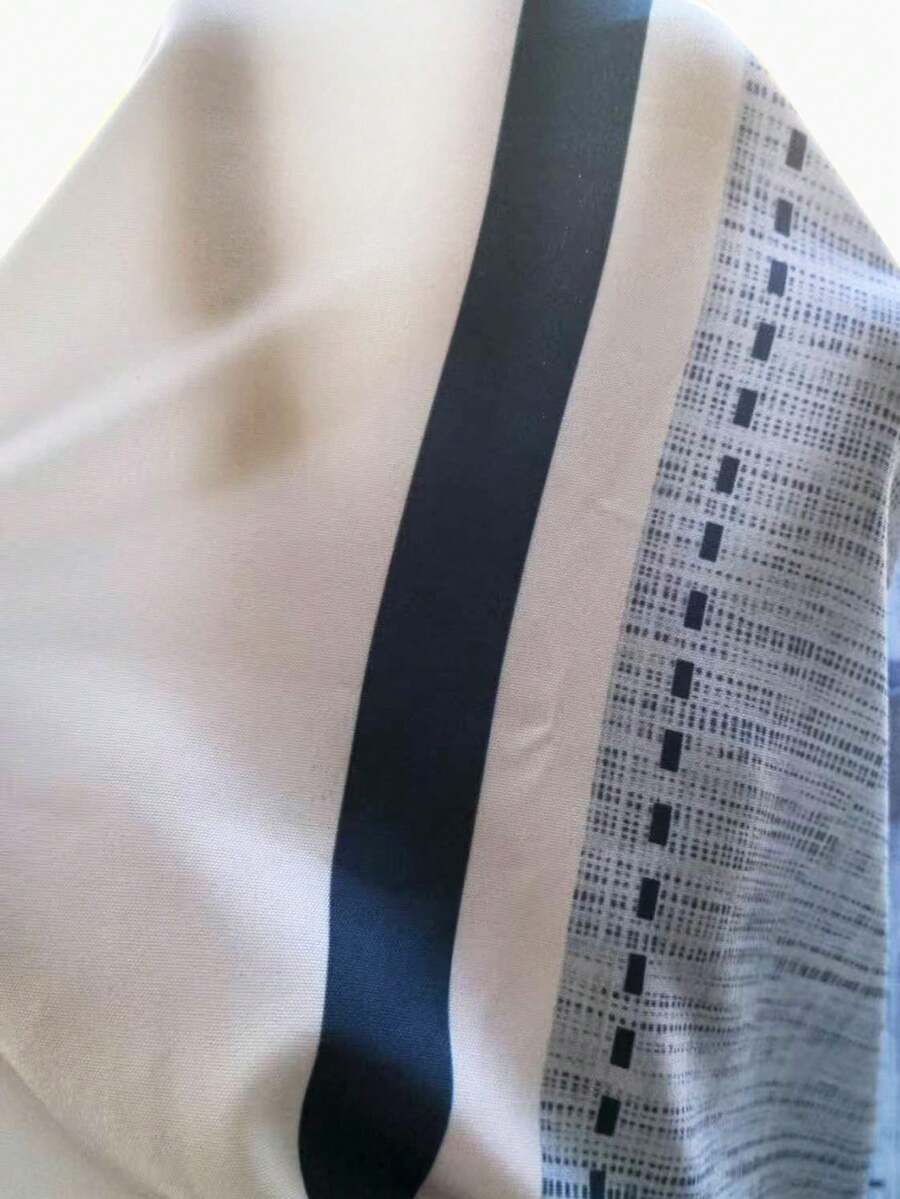 Caelum / Men’s Baby Blue Short Sleeve Shirt with Button Front