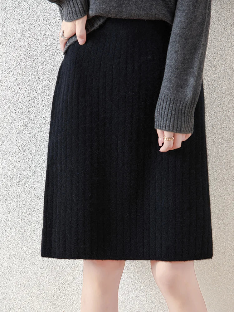 Marielle / Merino Wool Ribbed Midi Skirt